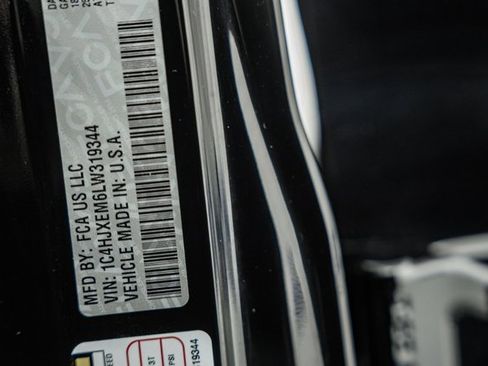 Used 2020 Jeep Wrangler Unlimited Sahara image 38