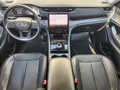Certified 2022 Jeep Grand Cherokee L Limited w/ Luxury Tech Group II image 28