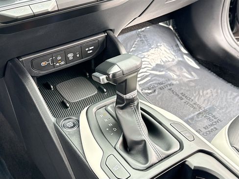 Used 2025 Kia K4 GT-Line w/ GT-Line Premium Package image 10