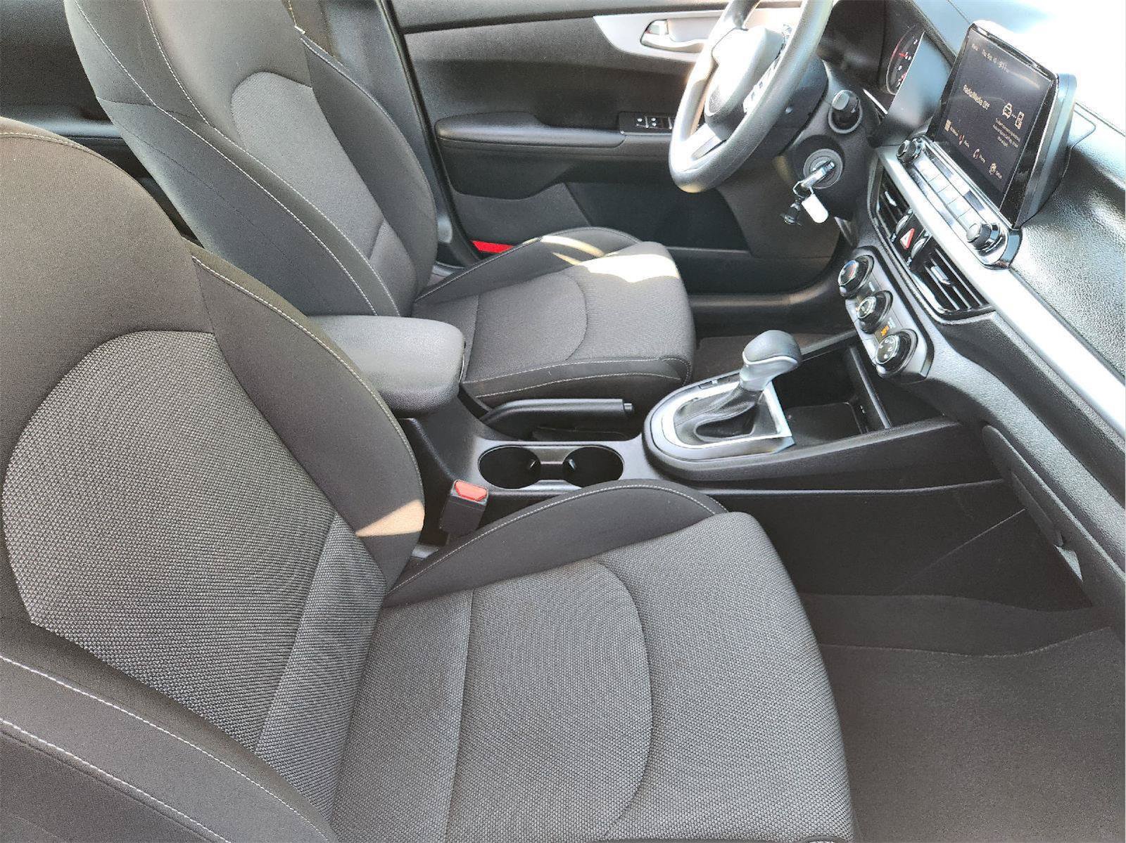 Used 2023 Kia Forte LXS FWD image 15
