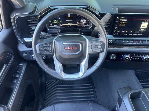 Used 2024 GMC Sierra 1500 SLE RWD image 17