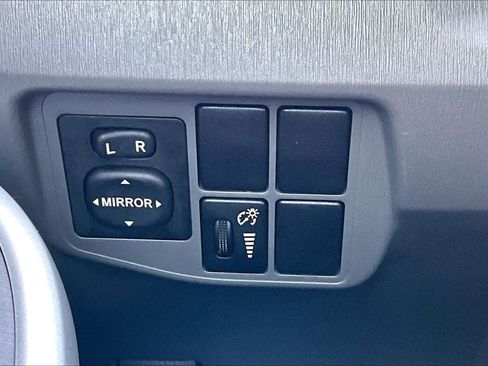 Used 2011 Toyota Prius Two FWD image 34