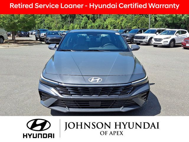 Used 2025 Hyundai Elantra Limited w/ Cargo Package FWD image 30