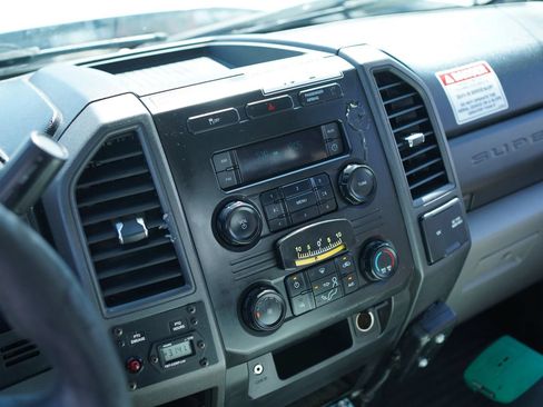 Used 2017 Ford F450 XL w/ Power Equipment Group AWD/4WD image 29