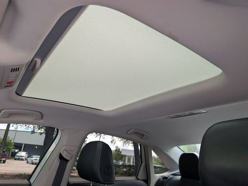 Used 2025 Volkswagen Jetta SE image 22