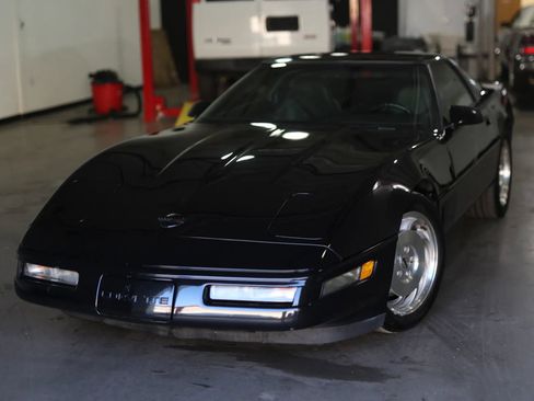 Used 1995 Chevrolet Corvette Coupe image 1