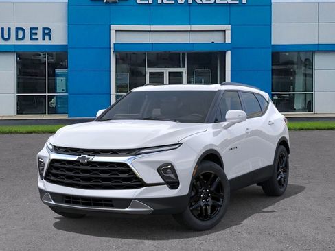 New 2026 Chevrolet Blazer LT image 6