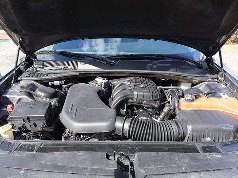 Used 2019 Dodge Challenger SXT RWD image 14