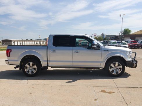 Used 2015 Ford F150 Platinum w/ Equipment Group 701A Luxury AWD/4WD image 6