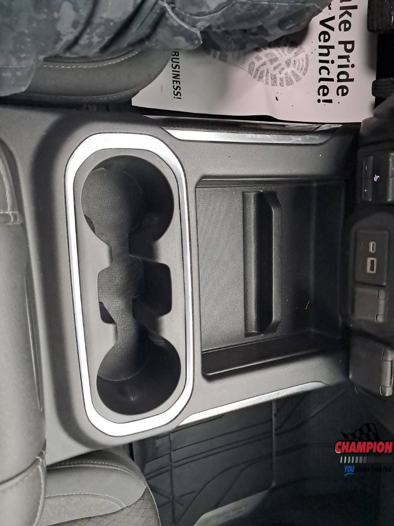 Used 2019 Chevrolet Silverado 1500 RST AWD/4WD image 22