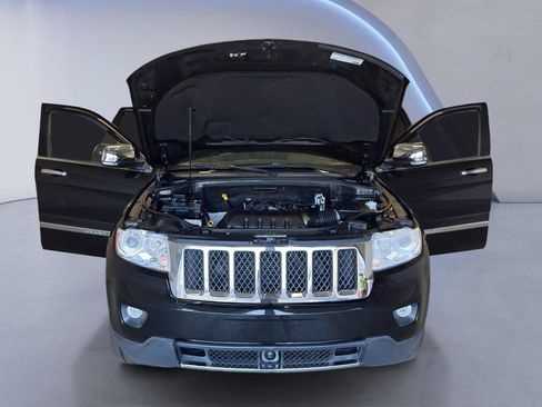 Used 2012 Jeep Grand Cherokee Overland AWD/4WD image 10