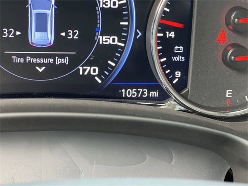 Used 2022 GMC Terrain Denali w/ Black Diamond Edition image 13