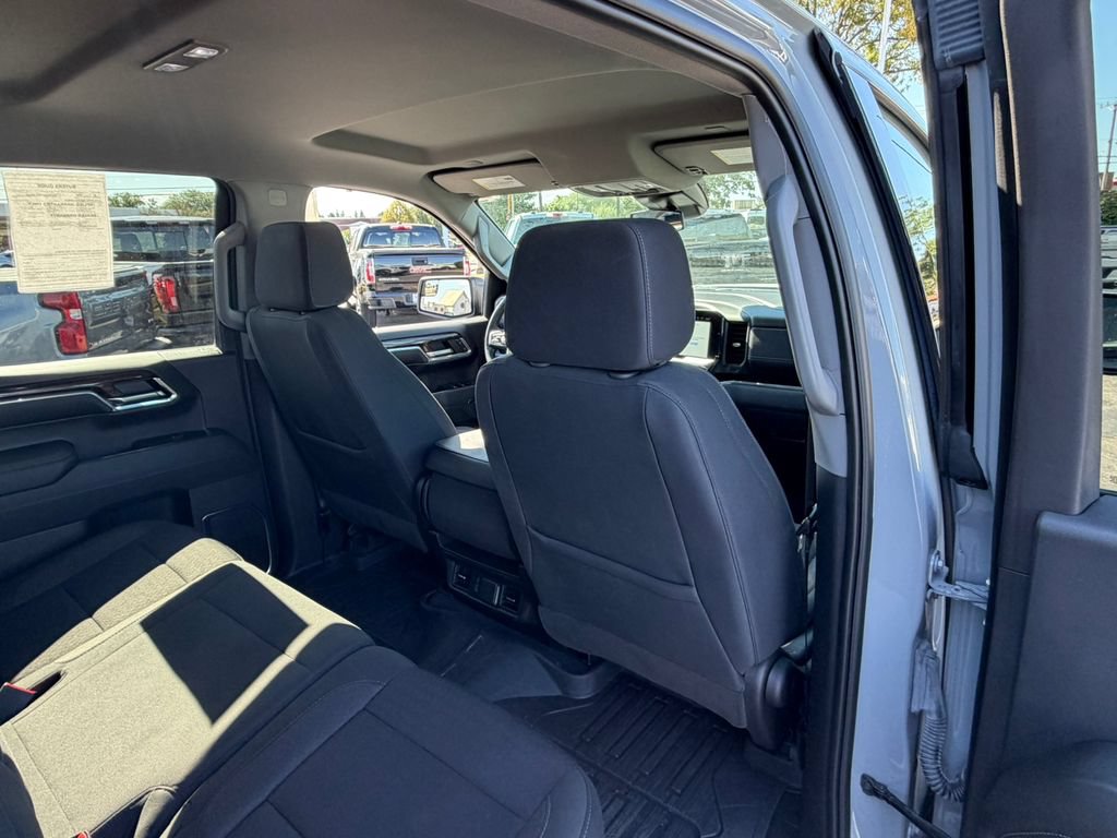 Used 2024 GMC Sierra 1500 Elevation w/ LPO, Elevation Black Package AWD/4WD image 14