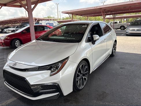 Used 2022 Toyota Corolla XSE FWD image 4