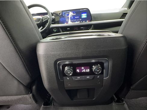 Used 2025 Chevrolet Tahoe LT w/ Comfort Package RWD image 37