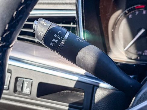 Used 2018 Cadillac XT5 Luxury w/ Driver Awareness Package image 49