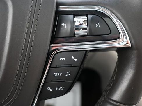 Used 2017 Lincoln Continental Reserve w/ Technology Package image 37