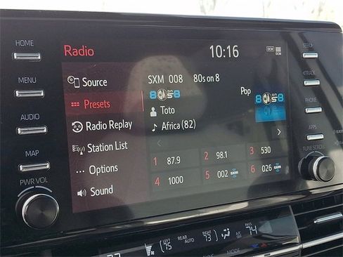 Used 2023 Toyota Sienna XSE w/ XSE Plus Package image 18