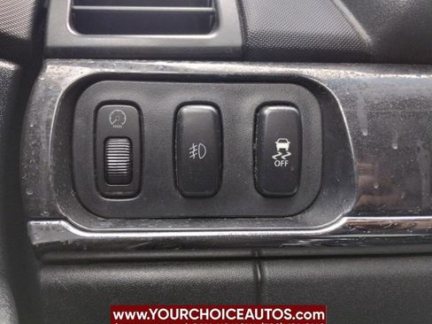 Used 2010 Mitsubishi Galant ES image 27