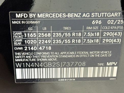 Certified 2025 Mercedes-Benz GLA 250 image 30