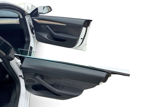 Certified 2023 Tesla Model 3 Standard Range RWD image 12