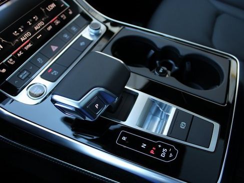 New 2025 Audi Q7 3.0T Premium Plus image 8