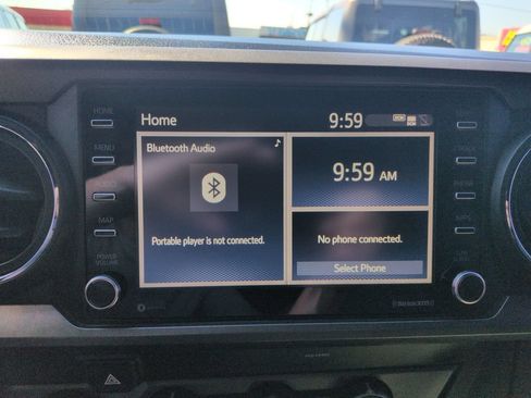 Used 2020 Toyota Tacoma TRD Sport w/ Technology Package AWD/4WD image 19