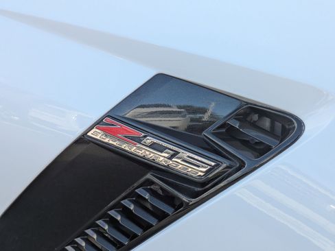Used 2017 Chevrolet Corvette Z06 image 27