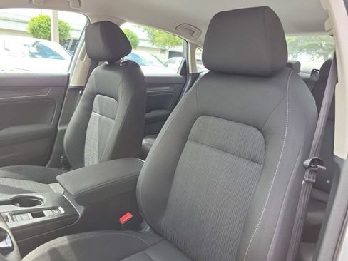 Certified 2025 Honda Civic LX image 18