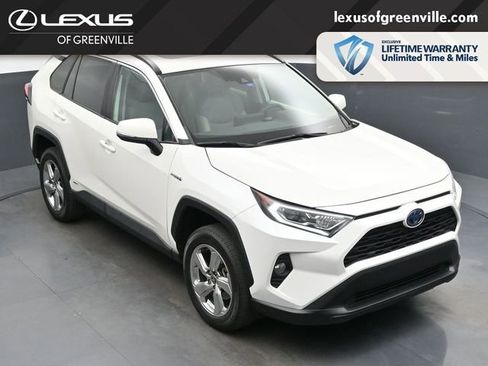 Used 2021 Toyota RAV4 XLE Premium AWD/4WD image 43