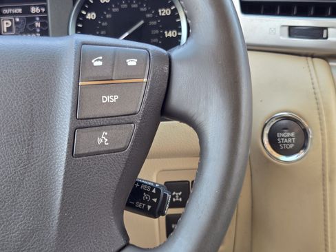 Used 2014 Lexus LX 570 4WD w/ Luxury Package image 26