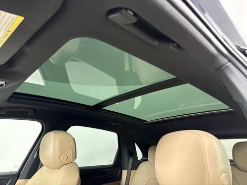 Certified 2021 Porsche Cayenne E-Hybrid AWD/4WD image 42