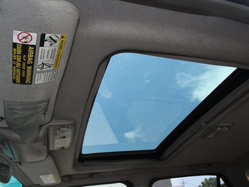 Used 2002 Toyota 4Runner SR5 AWD/4WD image 19