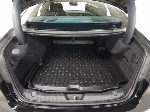 Used 2022 Jaguar XF R-Dynamic SE image 6