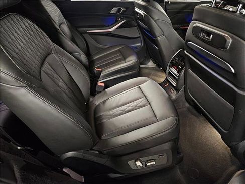 Certified 2024 BMW X7 M60i w/ Executive Package AWD/4WD image 19