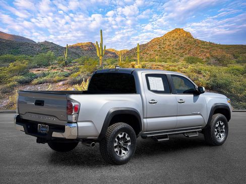 Used 2021 Toyota Tacoma TRD Off-Road RWD image 4