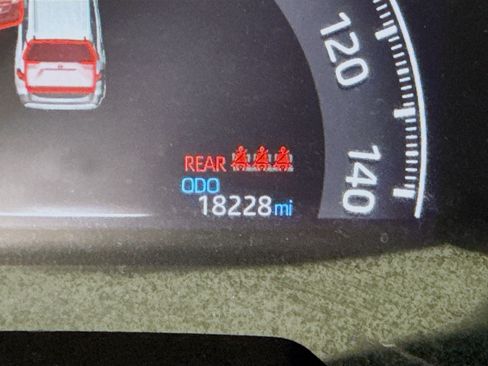Used 2024 Toyota RAV4 LE AWD/4WD image 16