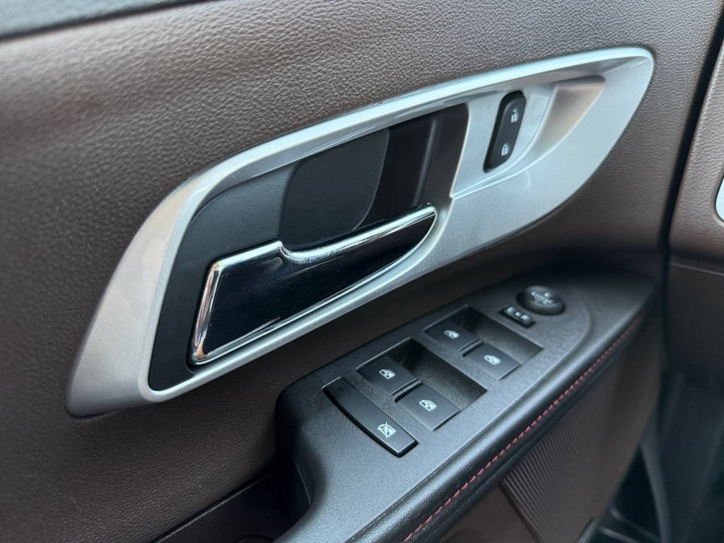 Used 2014 Chevrolet Equinox LTZ FWD image 24