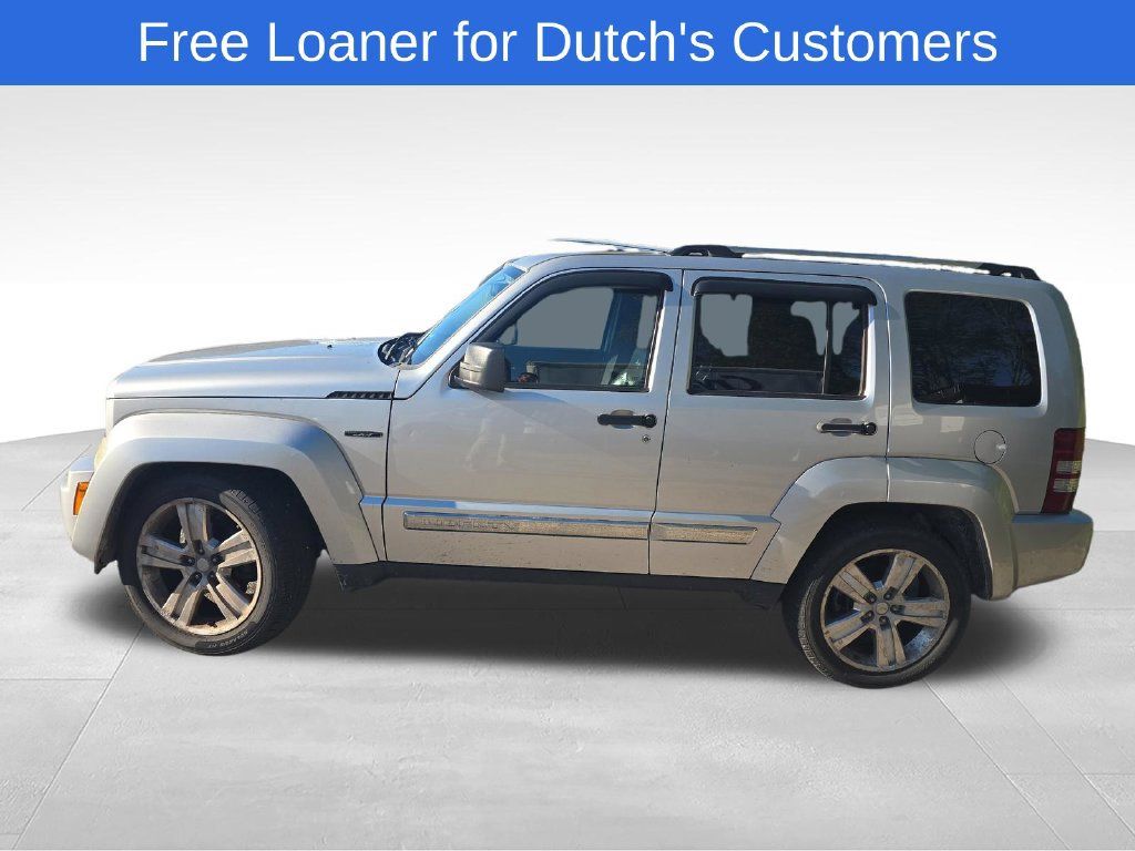 Used 2012 Jeep Liberty Limited Jet w/ Comfort/Convenience Group AWD/4WD image 6
