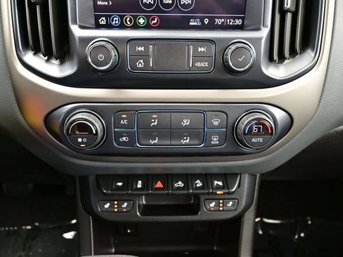 Used 2019 Chevrolet Colorado Z71 AWD/4WD image 43