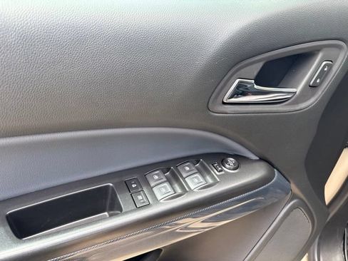 Used 2022 Chevrolet Colorado Z71 AWD/4WD image 15