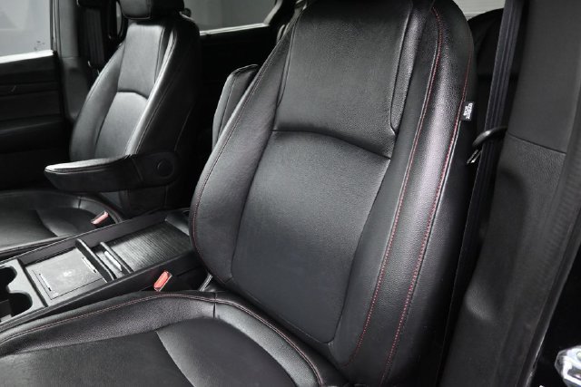 Certified 2025 Honda Odyssey Sport-L image 18
