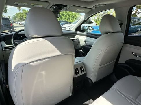 Used 2025 Hyundai Tucson SEL FWD image 23