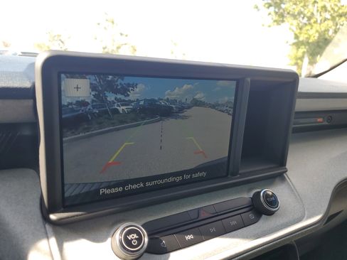 Used 2022 Ford Maverick XLT image 29