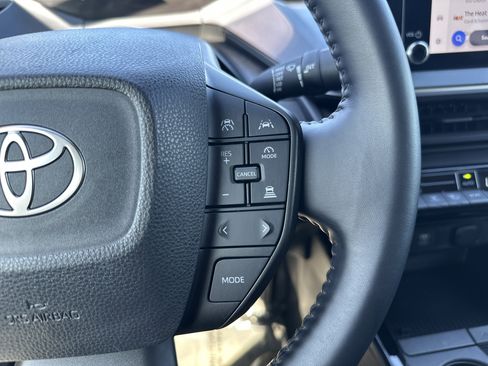 Used 2024 Toyota Prius LE image 20