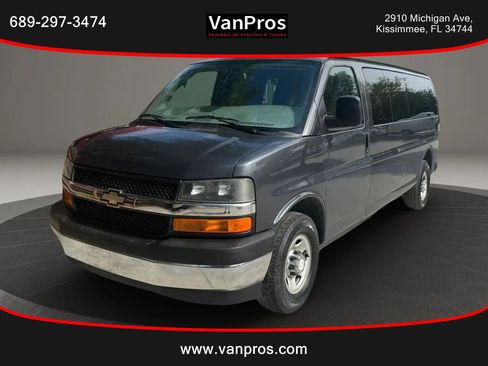 Used 2017 Chevrolet Express 3500 LT w/ LT Preferred Equipment Group RWD image 1