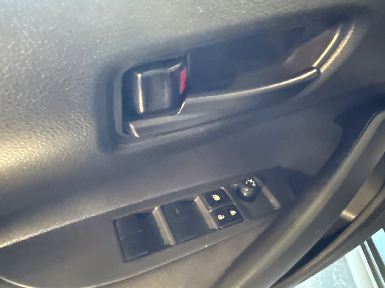 Used 2025 Toyota Corolla LE FWD image 18