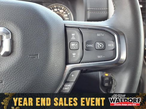 Used 2025 RAM 1500 Laramie image 17