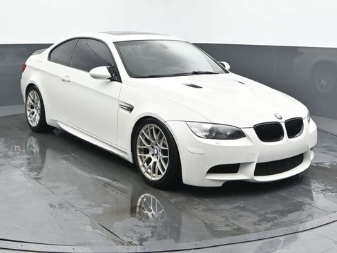 Used 2013 BMW M3 Coupe w/ Premium Pkg image 2
