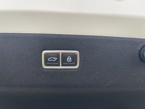 New 2025 Hyundai Ioniq 6 SE image 13